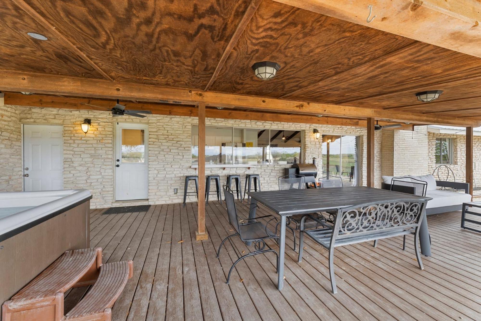 Farm Retreat With Jacuzzi, Fire Pit, Mini Goats, Mini Ponies And Mini Cows Villa Сан Маркос Стая снимка